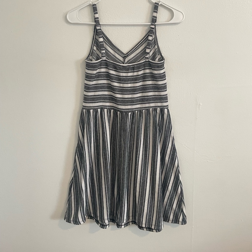 UNIVERSAL THREAD DRESS - Picture 2 of 3